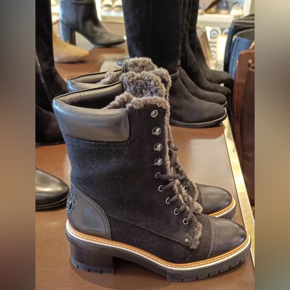 Tory burch boots